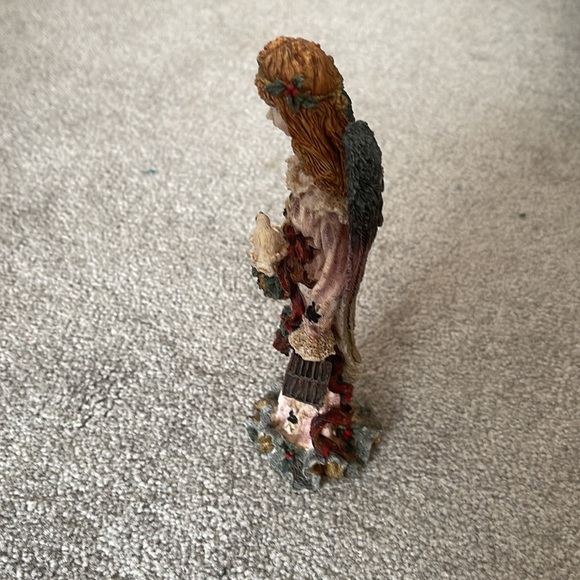 Angel - Picture 4 of 5